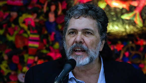 Abel Prieto: "El ejemplo de Cuba es resistir, mantenerse unida y transmitir el ejemplo de la solidaridad"