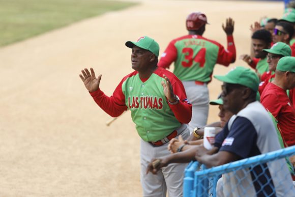 Leñadores de Las Tunas se aferran a la cima en Liga Élite del Beisbol Cubano
