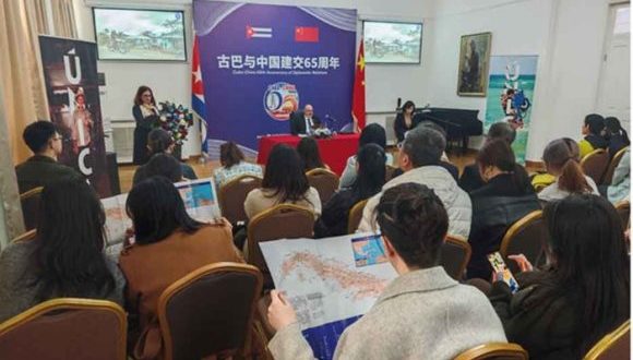 Cuba y China tejen alianzas turísticas con miras a FITCuba 2025